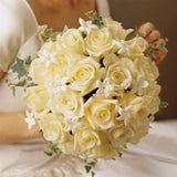 Bridal entourage - twenty-five participants