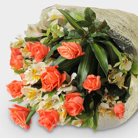 Bouquet of twelve pomelo roses